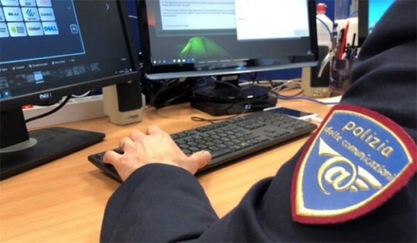 Pedopornografia a Cava: arrestato 68enne. Immagini e video sul pc e cellulare