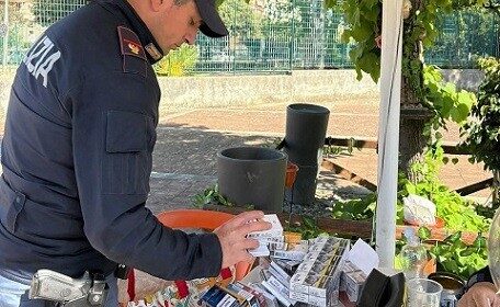 Salerno, sequestro di sigarette  di contrabbando nei pressi del Parco del Mercatello