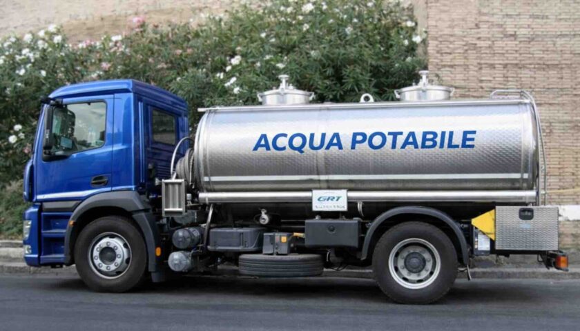 Salerno, sospensione idrica programmata per martedì: servizio sostitutivo a mezzo autobotte