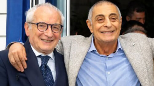 Tensione prima del ballottaggio ad Angri, avvocato colpito da un pugno davanti a un bar Tensione prima del ballottaggio ad Angri, avvocato colpito da un pugno davanti a un bar