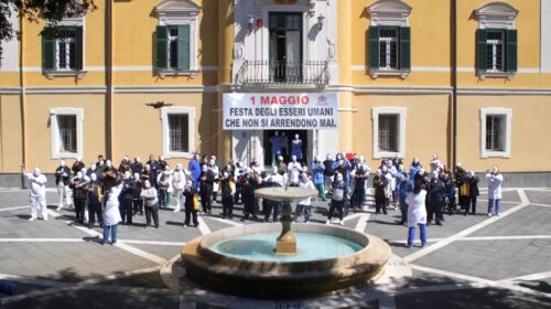 DA VILLA DEI FIORI UN INVITO A CAMBIARE PROSPETTIVA: “CREDI NEGLI ESSERI UMANI?”