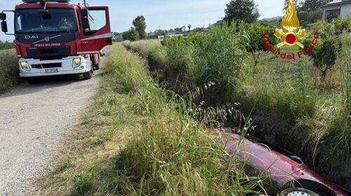 Casal Velino., auto finisce in un fossato: grave un anziano