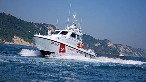 Camerota, escursionista salvato via mare dopo una frattura sul sentiero di Cala Bianca