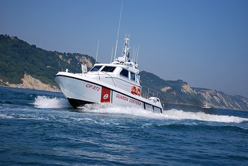 Camerota, escursionista salvato via mare dopo una frattura sul sentiero di Cala Bianca
