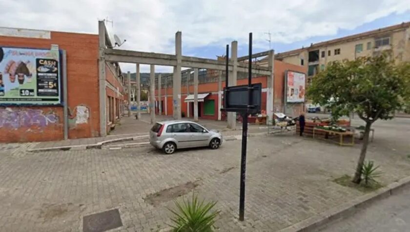 Salerno, slittano i lavori in via Mauri a Mariconda: “Colpa del caro carburanti”