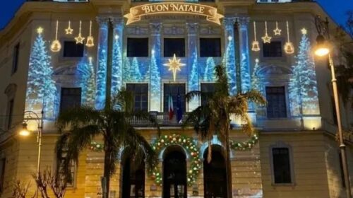 Salerno, Luci d’Artista: gara da 1,7 milioni per le opere, illuminati alcuni edifici storici
