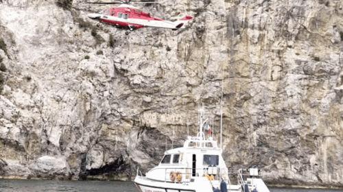 Maiori, con la moto nel vuoto: muore dopo un volo di 100 metri a Capo d’Orso
