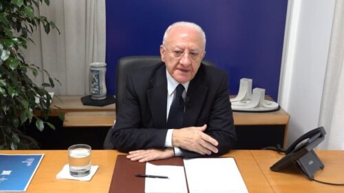 Salerno, De Luca annuncia nucleo speciale per la sicurezza e chiama Piantedosi contro gli abusivi
