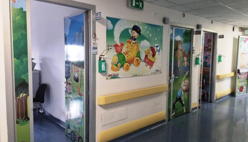 Doppia donazione al reparto di Pediatria dell’ospedale Ruggi di Salerno