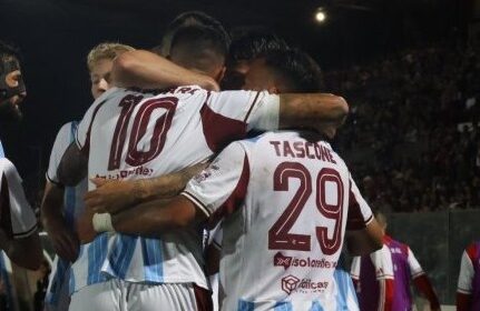 La Salernitana vince il derby con la Casertana e ipoteca il play off