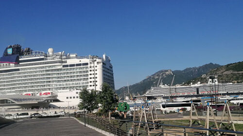 Salerno, sbarcano 6mila crocieristi a bordo di due navi