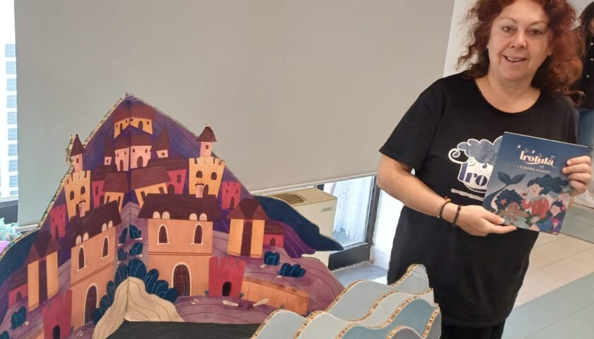 Istituto Comprensivo Mercato San Severino, successo dello spettacolo di marionette dedicato a Trotula de Ruggiero