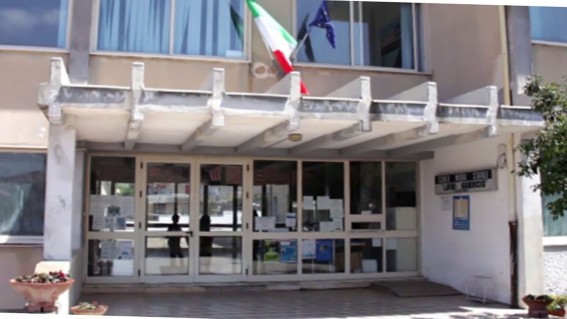 Castellabate, incarico illegittimo a scuola: Flc Cgil ottiene l’annullamento