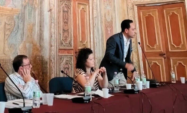 Accesso libero alla Rada di Fuenti, passa la mozione dell’opposizione a Vietri sul Mare