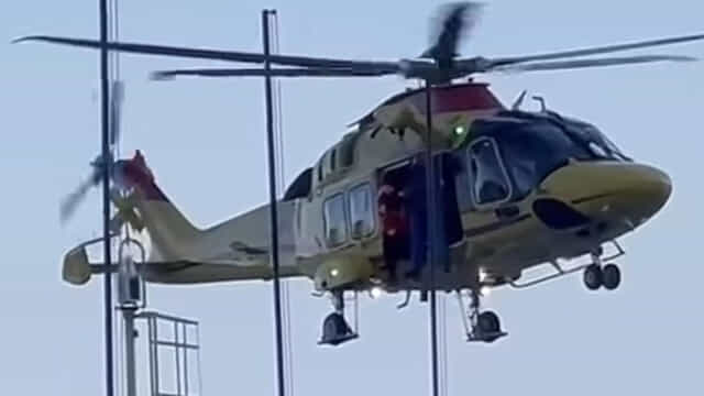 Amalfi, autista della Sita travolto da un’auto: elitrasportato al Ruggi