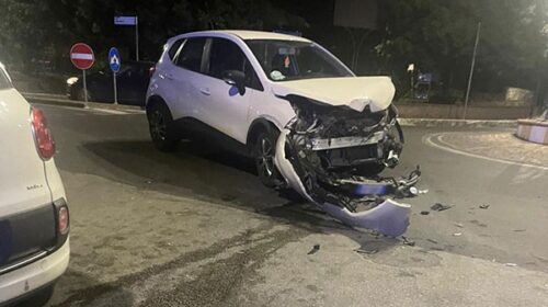 Campagna, incidente nella notte al Quadrivio: 2 feriti trasportati all’ospedale