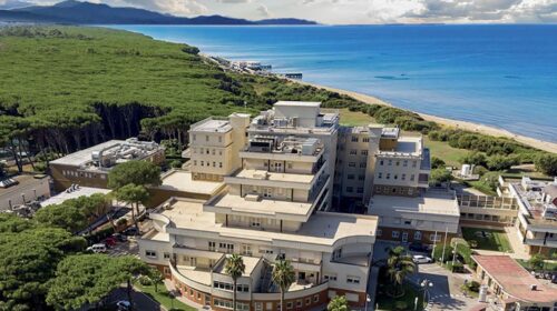 Dal quinto al quarto posto: il Campolongo Hospital continua l’ascesa nella classifica Agenas per la chirurgia protesica di spalla Dal quinto al quarto posto: il Campolongo Hospital continua l’ascesa nella classifica Agenas per la chirurgia protesica di spalla