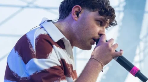 Il giovane sarnese Donca protagonista sul palco del Meeting del Mare a Camerota