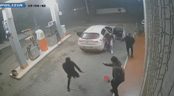 Rapine e furti nell’Agro Nocerino: arrestati e trasferiti in carcere due minorenni