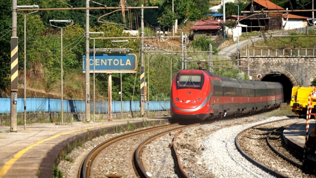 Soppressione Freccia Milano-Sapri, il Ministero dei Trasporti chiarisce: “La Regione non paga più questo servizio”
