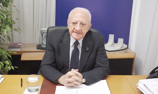 Salerno, De Luca annuncia la città giardino
