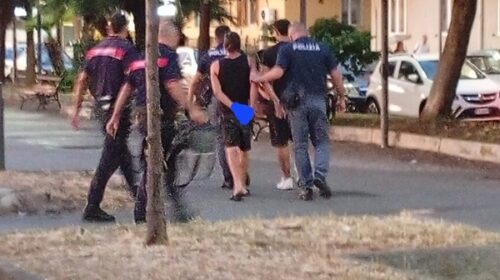 Salerno, blitz anti droga a Mercatello: due fermi