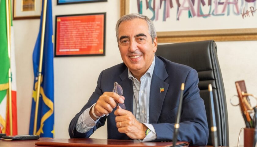 Giordano sindaco a Cava de’ Tirreni, Gasparri: premiati impegno e credibilità
