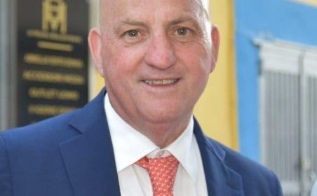 Santocchio (FdI) celebra l’apertura di piazzetta Trentuno a Scafati: “Restituito decoro e socialità al quartiere”  