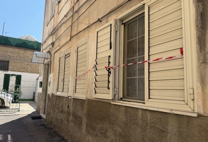 Nocera Inferiore, donna di 56 anni ritrovata morta in casa: si indaga