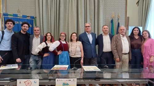 Presentato a Palazzo Sant’Agostino il ricco cartellone di eventi estivi di San Gregorio Magno Presentato a Palazzo Sant’Agostino il ricco cartellone di eventi estivi di San Gregorio Magno