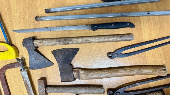 Capaccio Paestum, in auto con arsenale da scasso: denunciati due pregiudicati ebolitani