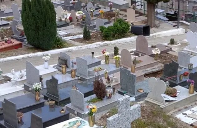 Vietri sul Mare, exploit di furti al cimitero: cresce l’allarme