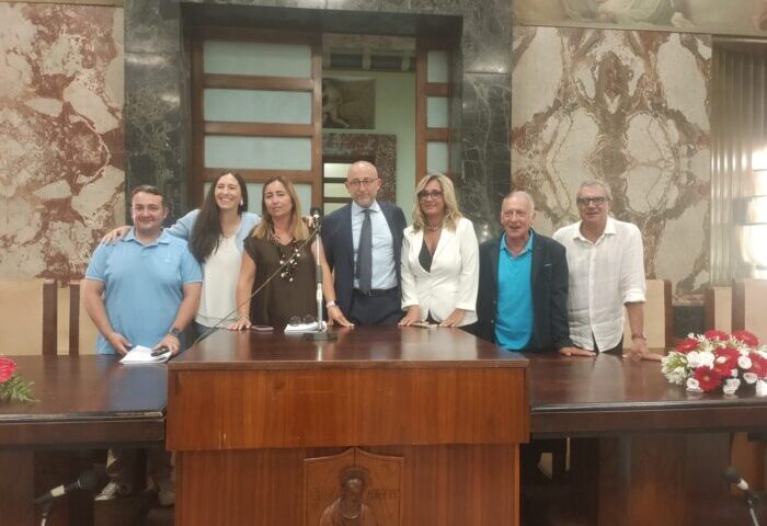 Salerno, nel Salone del Gonfalone proclamazione dei 32 consiglieri comunali eletti: assente il sindaco De Luca