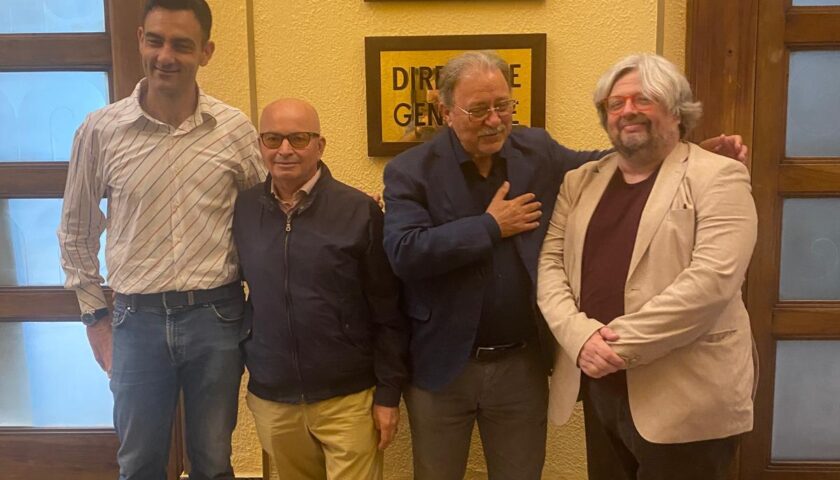 Salerno, il 7 luglio presentazione del libro su Carlo Falvella. Lettera aperta a De Luca: non derubricare il saluto romano