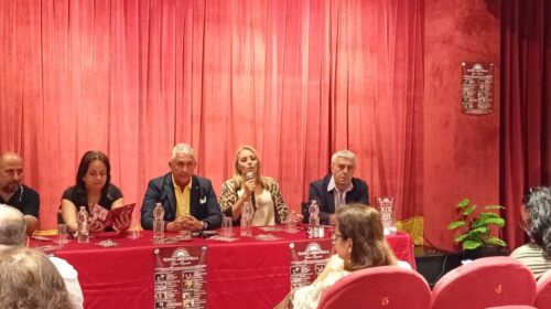 Teatro Arbostella, al via la XIX stagione 2026/27: dieci spettacoli e oltre 500 abbonamenti già rinnovati