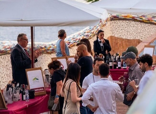A Vietri sul Mare in Villa Comunale la tappa campana di ‘Borgo diVino in tour’ tra gusto e bellezza