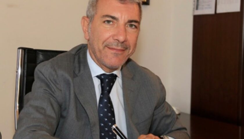 Eboli, nominato il commissario prefettizio: Gaetano Tufariello alla guida del Comune fino al 2027