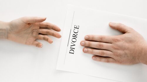 PER QUIETO VIVERE HO CONCESSO UN PICCOLO ASSEGNO DIVORZILE: QUALCUNO MI DICE CHE HO SBAGLIATO!
