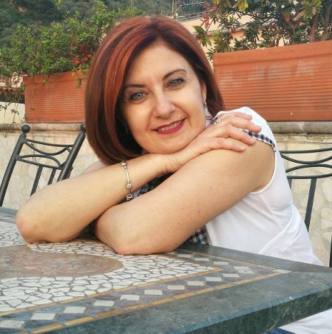 Successo a Foggia per la sarnese Ines Adiletta: secondo posto al premio letterario contro la violenza sui minori