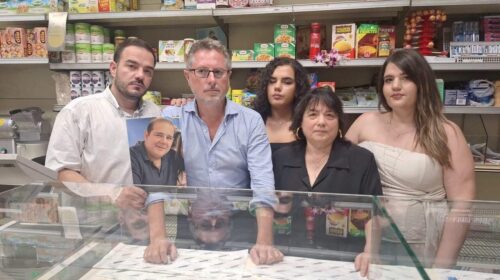 Sarno, panetteria Russo in difficoltà dopo l’omicidio del titolare. Borrelli: “Famiglia dimenticata, comprate da loro” Sarno, panetteria Russo in difficoltà dopo l’omicidio del titolare. Borrelli: “Famiglia dimenticata, comprate da loro”
