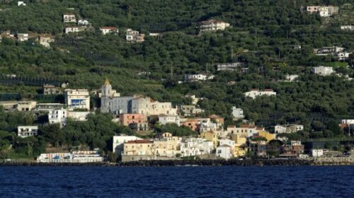 Tragedia in mare: sub muore durante immersione, aveva gravi ferite alla testa