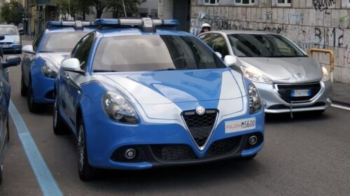 Salerno: tenta scippo in scippare: bloccato, rischia il linciaggio Salerno: tenta scippo in scippare: bloccato, rischia il linciaggio