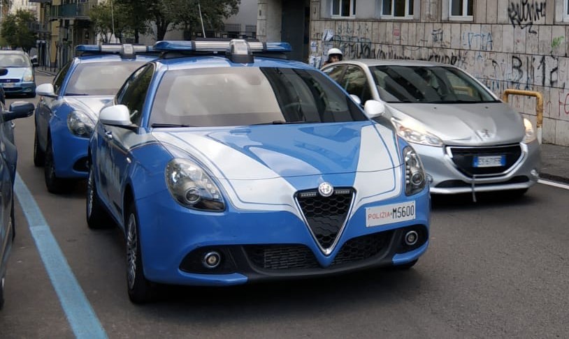 Forze dell'ordine in azione lungo le spiagge e strade della provincia di Salerno durante Ferragosto 2026