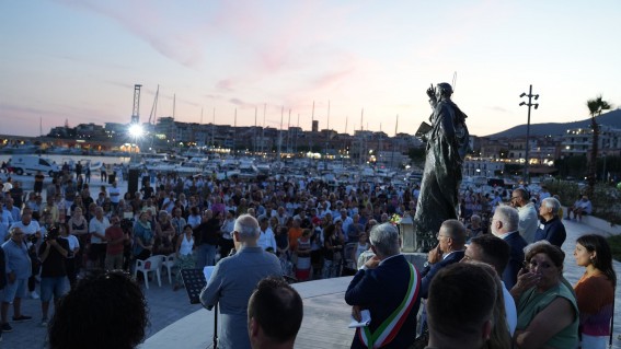 Camerota, inaugurato nuovo porto turistico: festa per la comunità