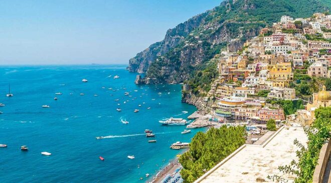 Panorama di Positano, simbolo del turismo Campania USA e della promozione internazionale della regione.