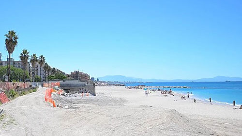 Universo beach, Valiante: De Luca intervenga, la spiaggia va interdetta Universo beach, Valiante: De Luca intervenga, la spiaggia va interdetta