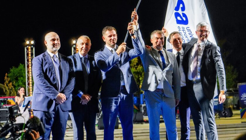 Salerno capitale universitaria europea per due settimane: cala il sipario sui giochi 2026. Il testimone passa a Spalato