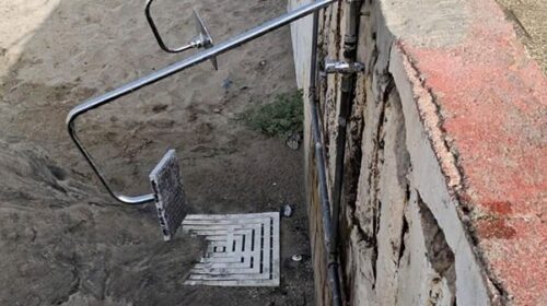 Salerno, ancora vandali sulla spiaggia Balnea: danneggiate le docce Salerno, ancora vandali sulla spiaggia Balnea: danneggiate le docce