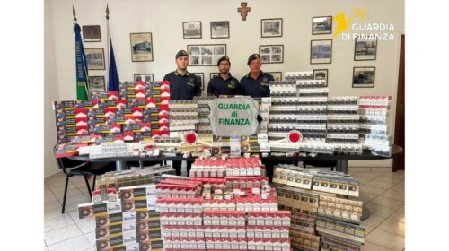 Contrabbando, sequestrato a Salerno carico di “bionde” Contrabbando, sequestrato a Salerno carico di “bionde”