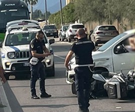 Incidente sulla Litoranea di Pontecagnano Faiano con due feriti Incidente sulla Litoranea di Pontecagnano Faiano con due feriti